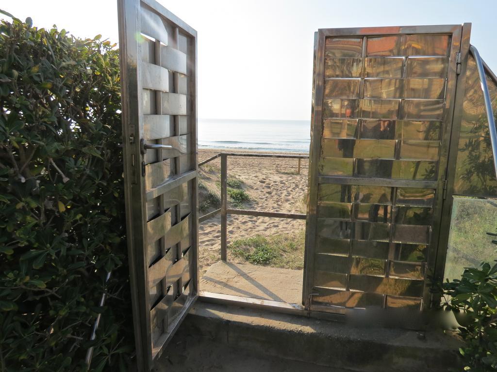 Gava Beach 1St Line Exterior photo